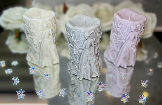 Luxury Woman figure candle 💎🤍